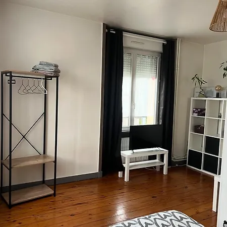 Très Joli T1 à Lambezellec Avec Parking Gratuit