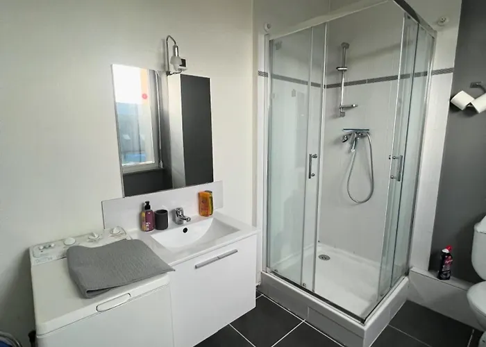 Très Joli T1 à Lambezellec Avec Parking Gratuit Appartement *